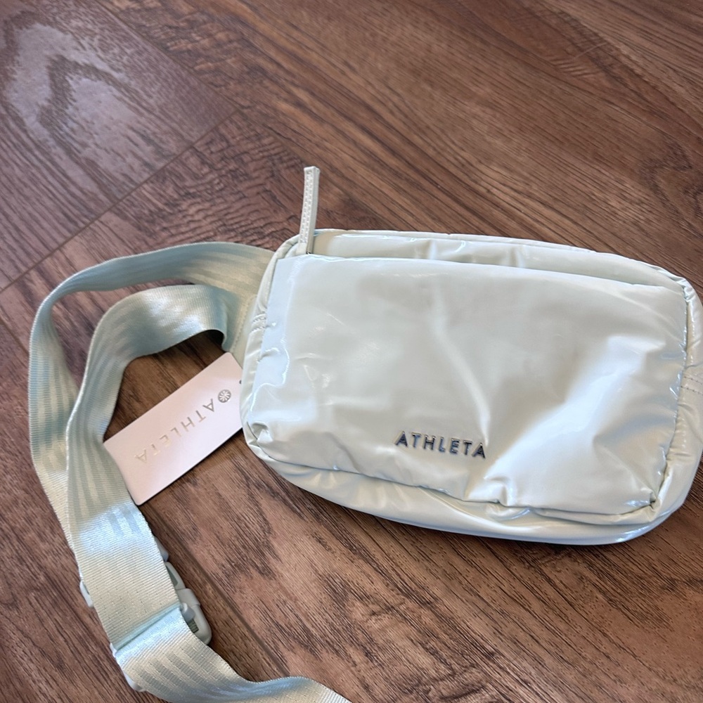 Athleta Women's Light Gray Crossbody Bag